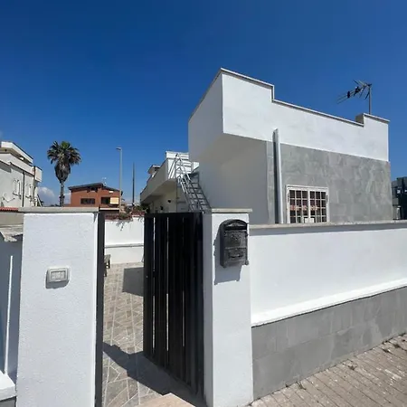 Appartement Pisola Airport - Seafront