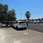 Pisola Airport - Seafront Daire *