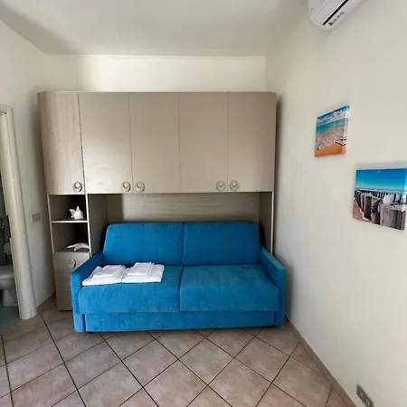 Apartment Pisola Airport - Seafront