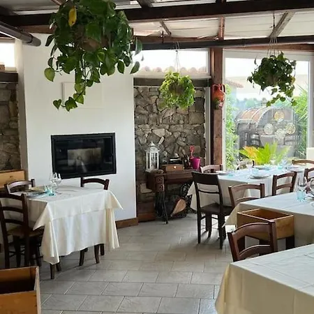 Apartment Pisola Airport - Seafront